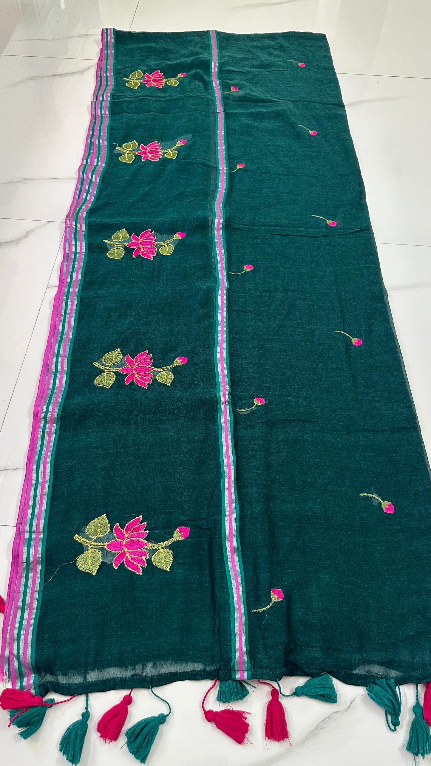 Green Lotus Mul Cotton Saree