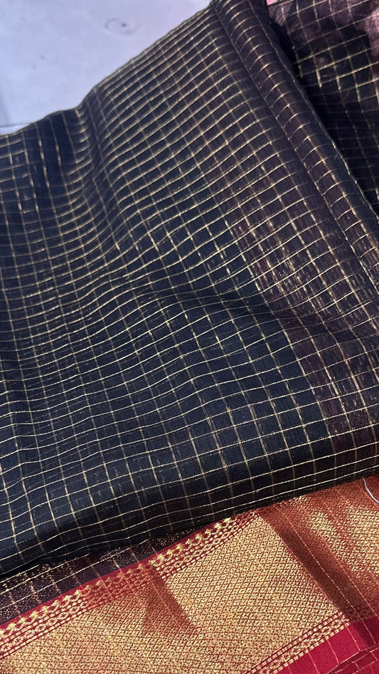Pure Maheshwari Handloom Zari Checks Saree