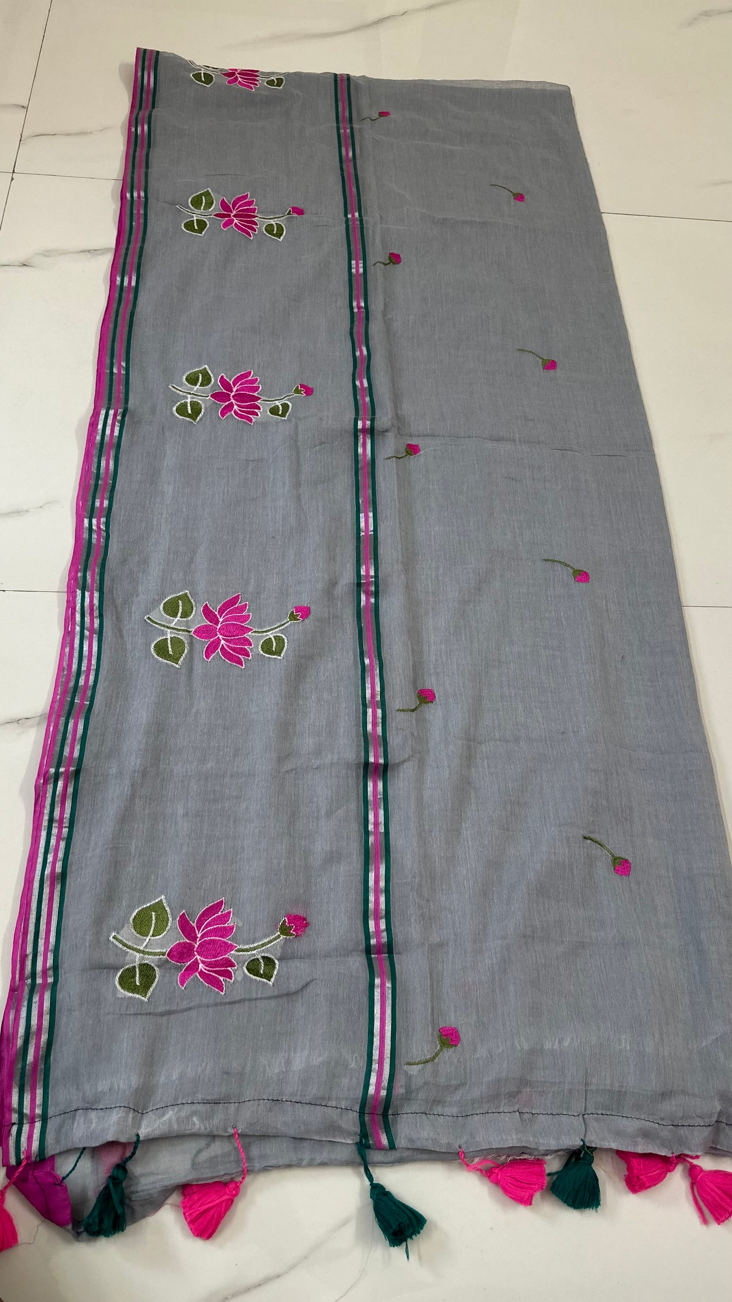 Grey Lotus Mul Cotton Saree