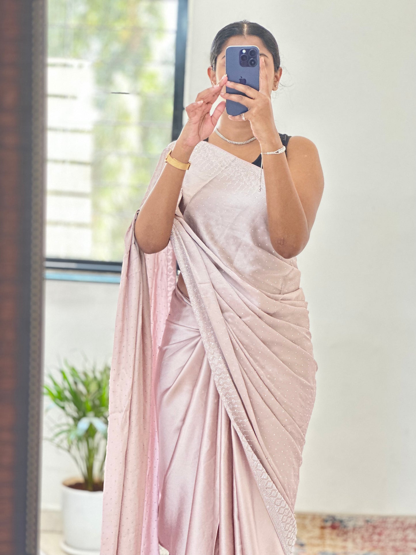 Light Mauve Zarkan Satin Saree